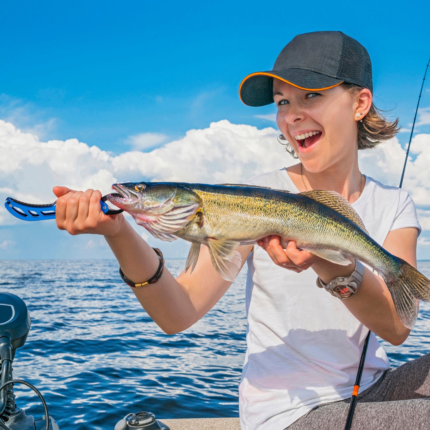 HookEze Corrosion Resistant Lip Gripper